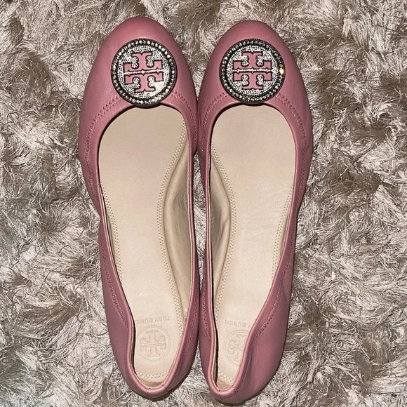 Two pairs of Tory Burch Ballet Flats. Dusted Pink and Cream. - Picture 3 of 10